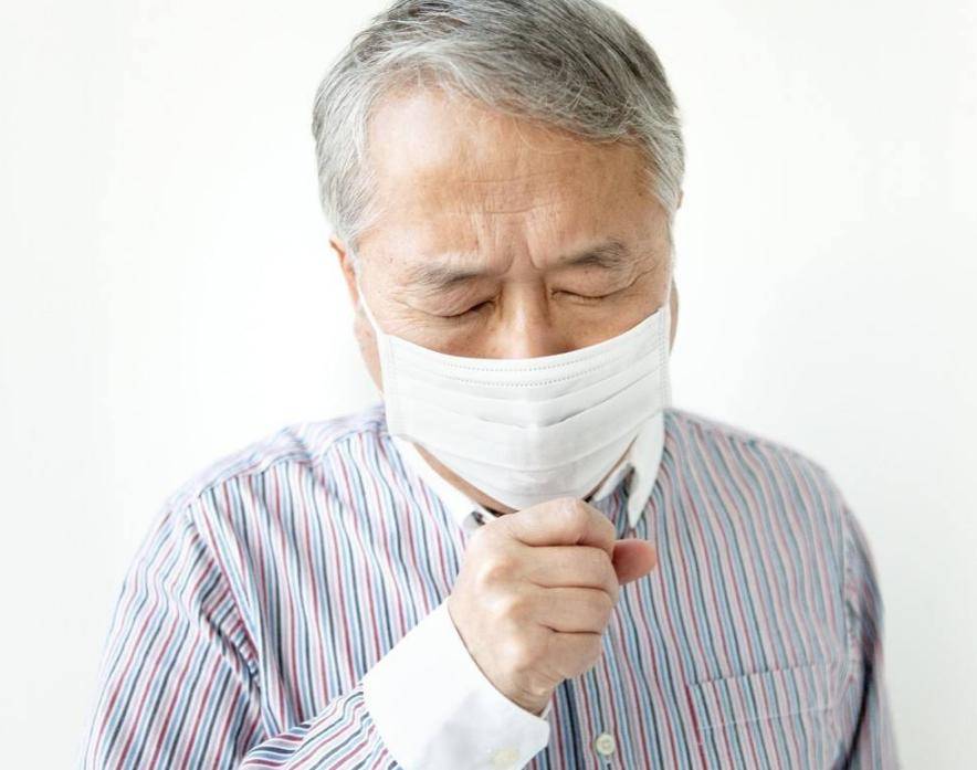 原创            肺癌不只是咳嗽，身体有这些异常表现，注意尽早查查肺，莫忽视