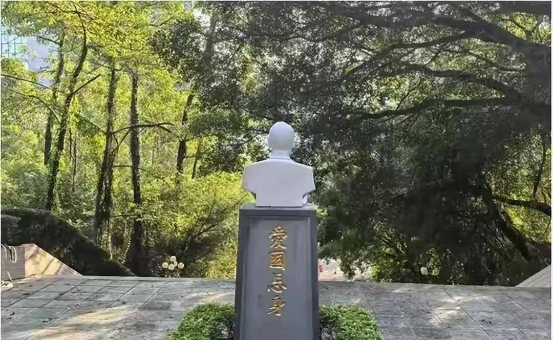 这位潮汕人当年为了抗日救国，毫不犹豫捐出五个亿家产，最终却遭枪杀，他临死前留下的十五字遗言，让无数后人听了都泪目_蚁光炎_南洋_酱园