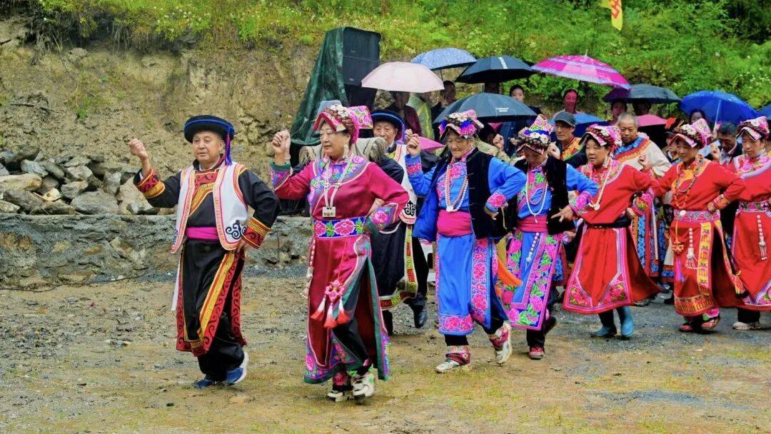 美丽茂县丨茂县赤不苏镇:一场“斯德勒俄足”节,让古羌民俗守护绿水青山_护林_生态_活动