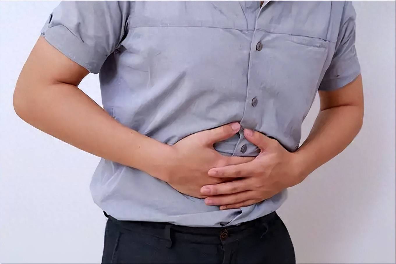 原创            医生：最容易诱发胃癌的行为，不是吃辣，而是长期做这 5 件事