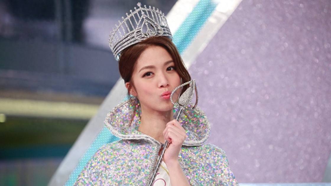 TVB花旦突然进入“霸屏期”！3剧接连播出，新剧变冷艳驱魔打女