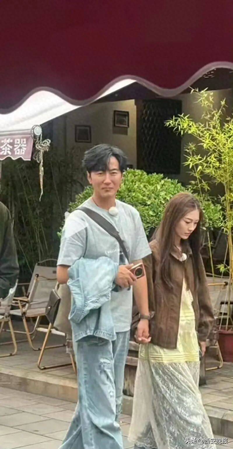 高梓淇离婚6年后被曝新恋情，携女友录制综艺互动亲密；与韩国女星蔡琳婚后长期分居，育有一子，跨国婚姻维持6年
