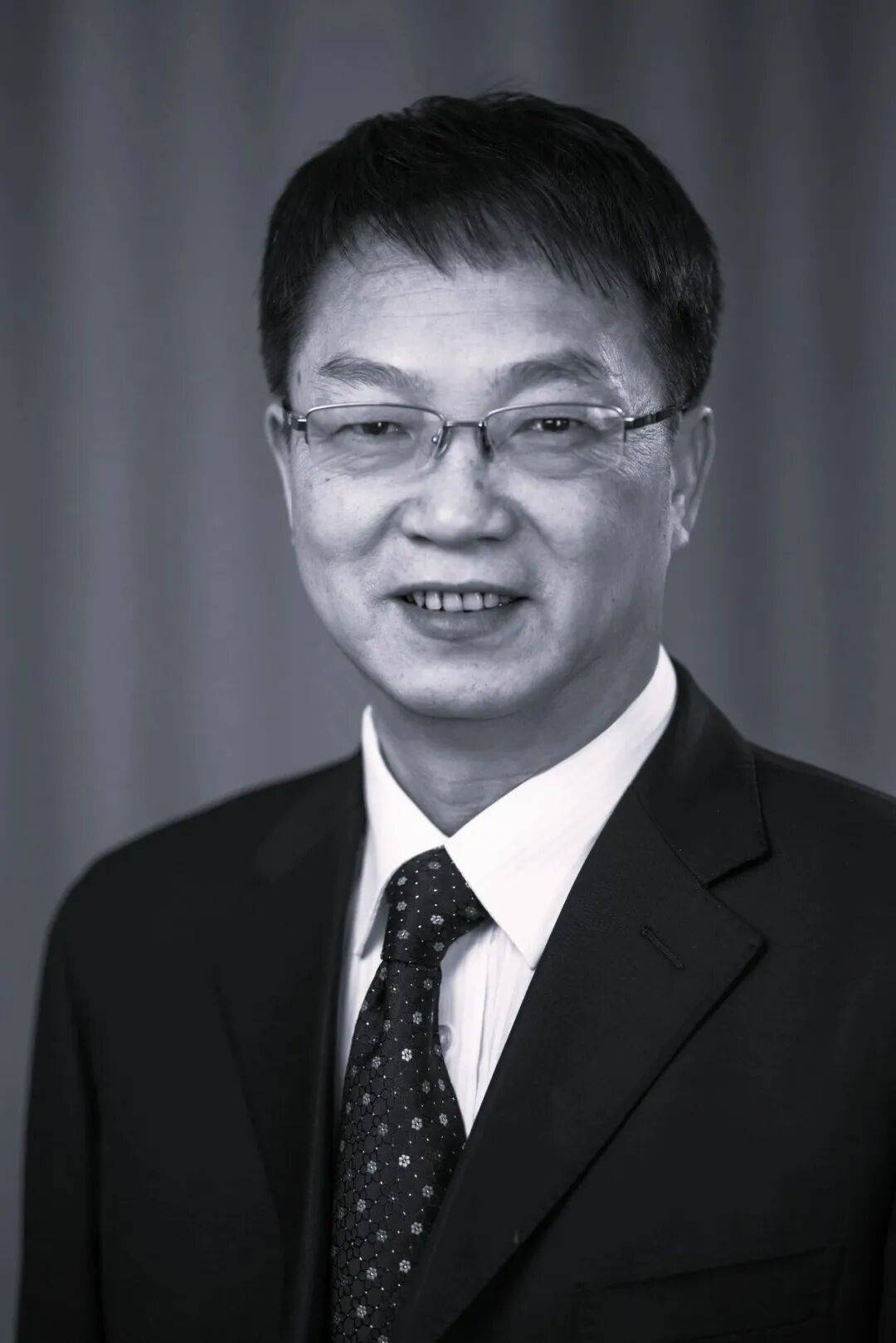 施天涛同志突发疾病逝世