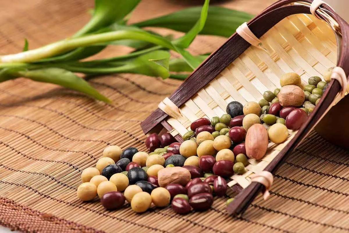 原创            61岁男子顿顿都吃粗粮饭，半年后去医院体检，身体状况到底咋样？