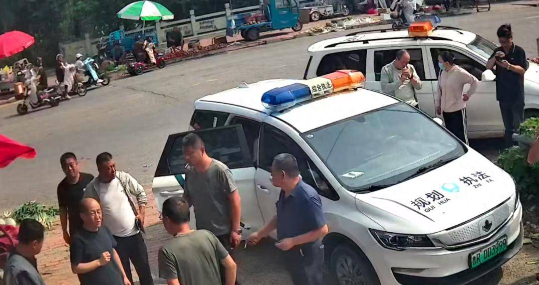 山东一烧烤店主称举报文物失踪后店铺被查15次关门：别让“不清楚”成为唯一回应