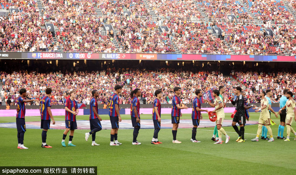 中国女足亚运会开门红：王霜下半场连进两球，5:1大胜中国香港