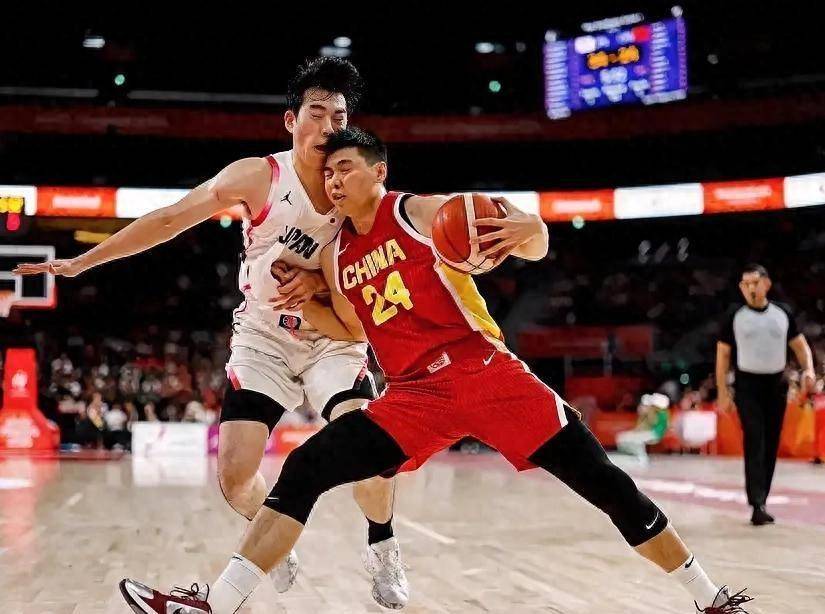 原创
            男篮输球舆论压力全指向姚明，如今接连失败，只有郭士强担责，篮协高层却无人提及