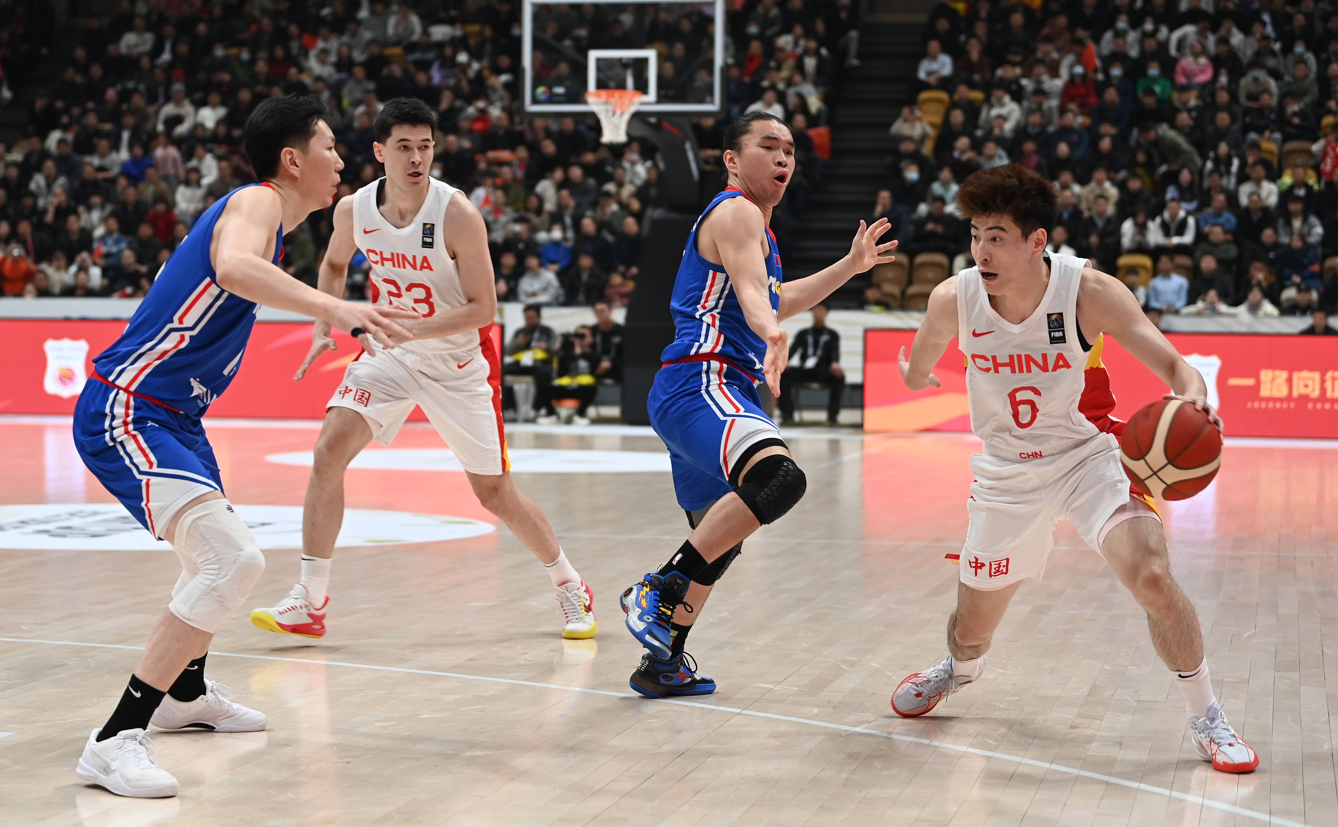 不是廖三宁!不是王俊杰!杨瀚森迎来2大帮手,明年或可代表男篮征战世界杯