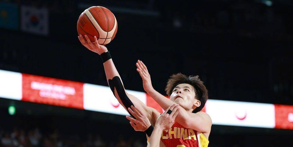 中国89-63蒙古!亚运会14决赛:单节21-0速胜,中国女篮降维碾压对手,杨舒予统治比赛