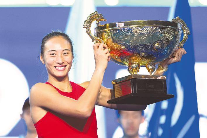 郑钦文再创历史！中网诞生首位本土冠军