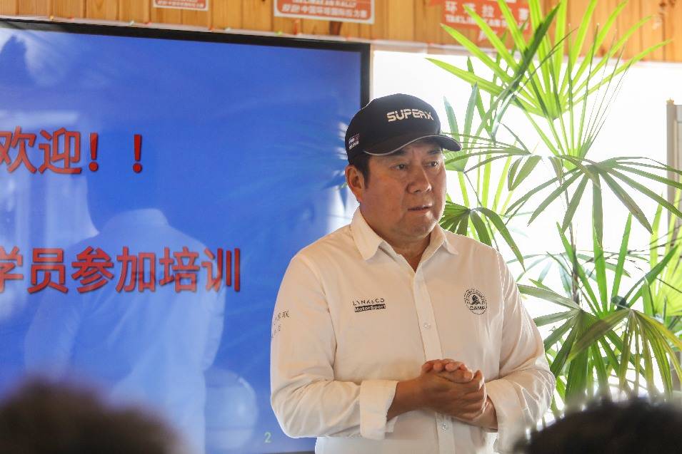 郑州爱克斯赛车学校新一期拉力赛照培训班圆满结束