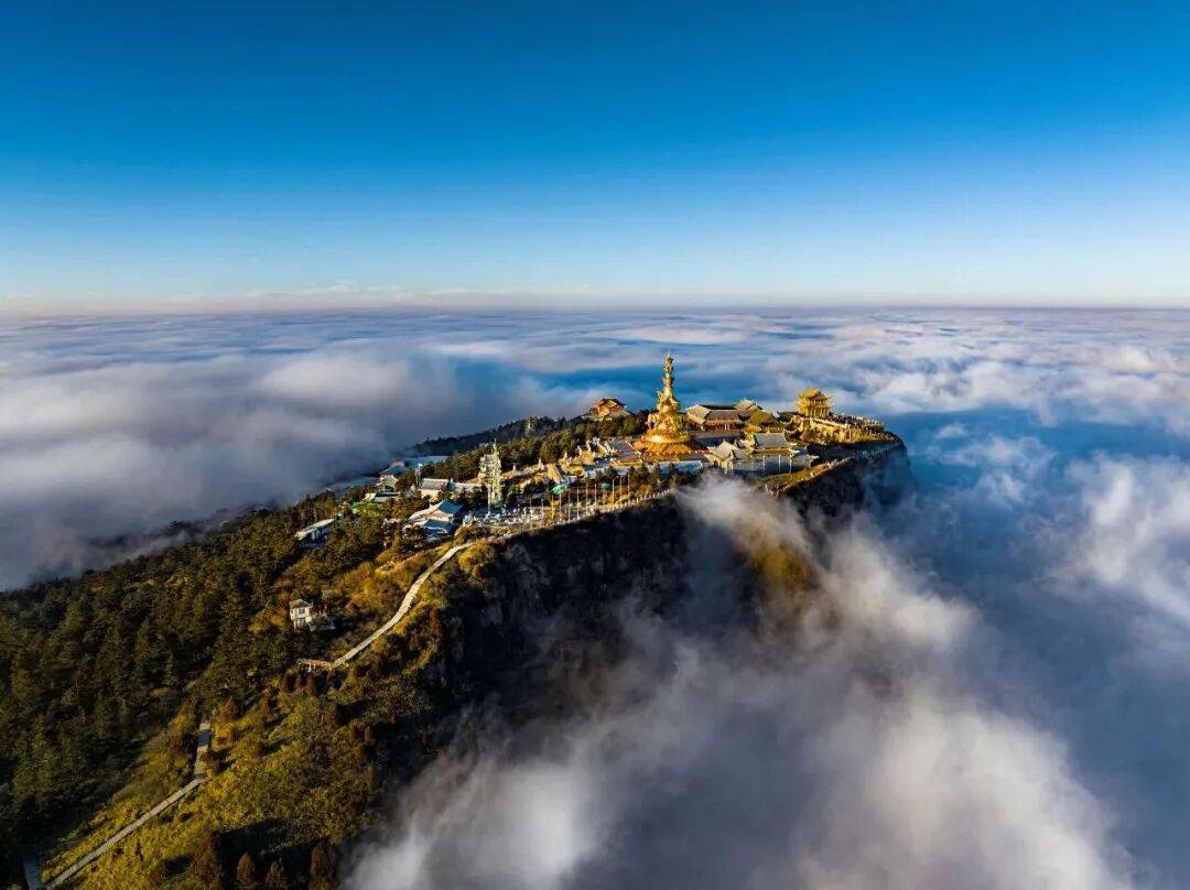 峨眉山秋景即将达到巅峰，还有秋季徒步限定奖牌等你来挑战(图8)