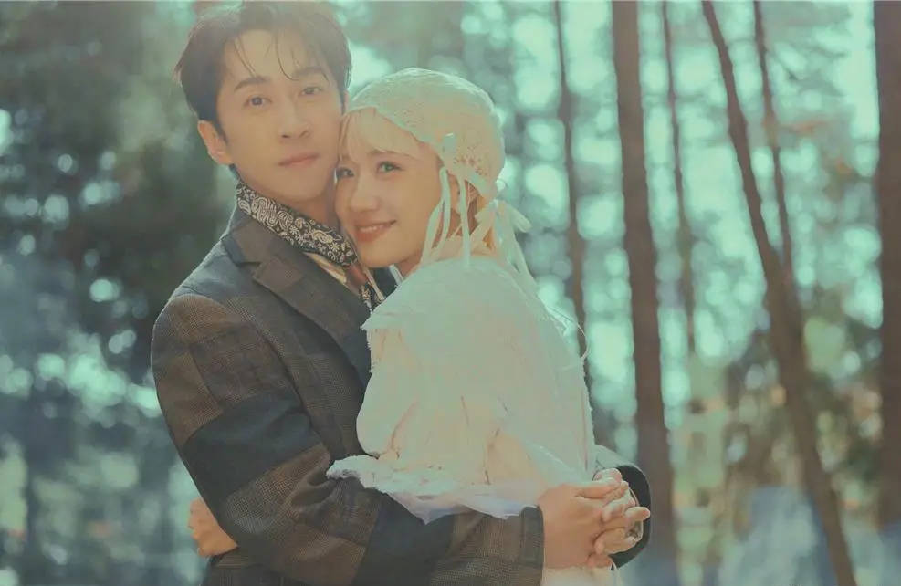 陈长途lulu公开婚纱照 炫夸安排来宾名单很繁难